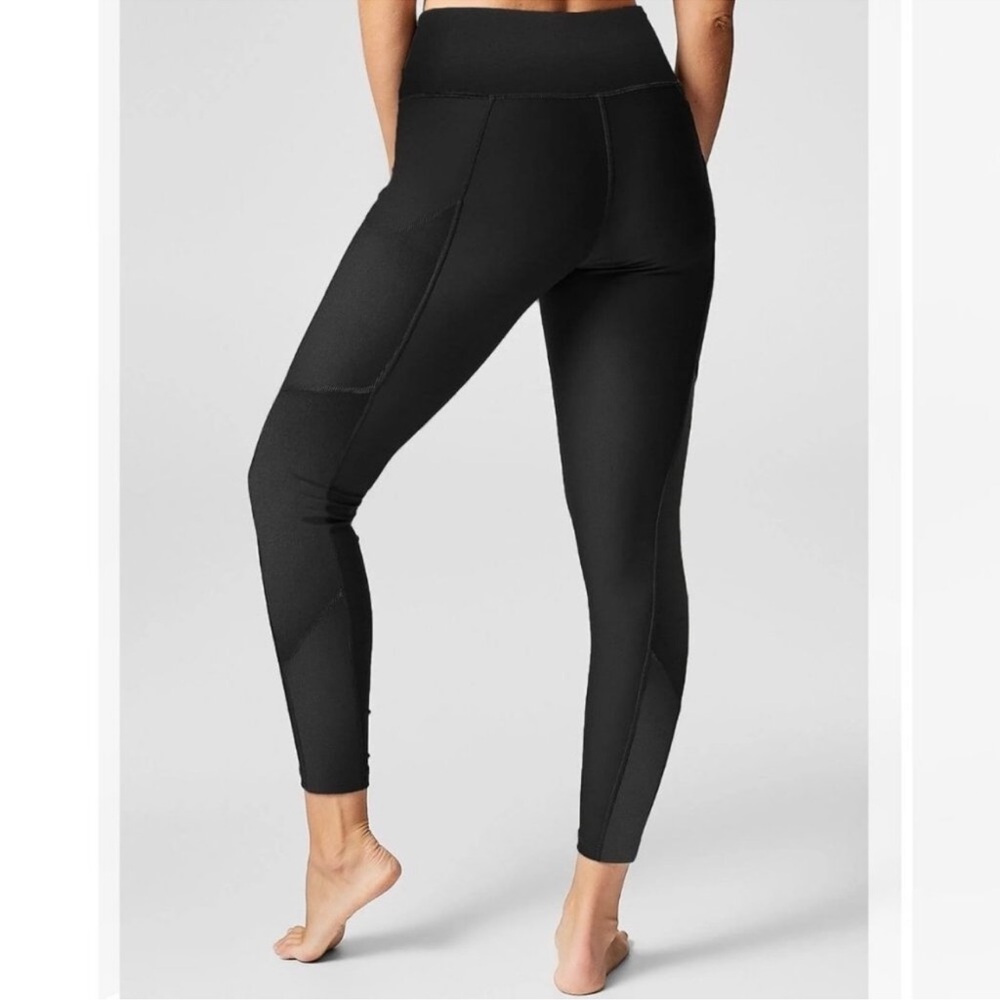 DAUB Black High-Waist Leggings